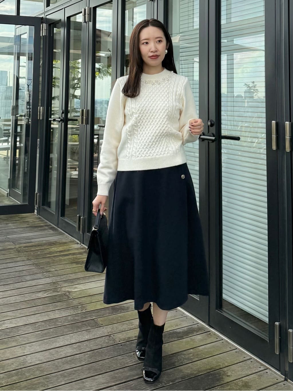 teiさんの「Couture brooch｜リボンデザイン2WAYバッグ」を使ったコーディネート