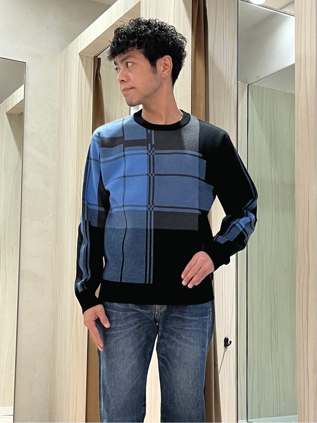 URAさんの「TAKEO KIKUCHI｜【袖取り外し可】デタッチャブル ダウンブルゾン」を使ったコーディネート