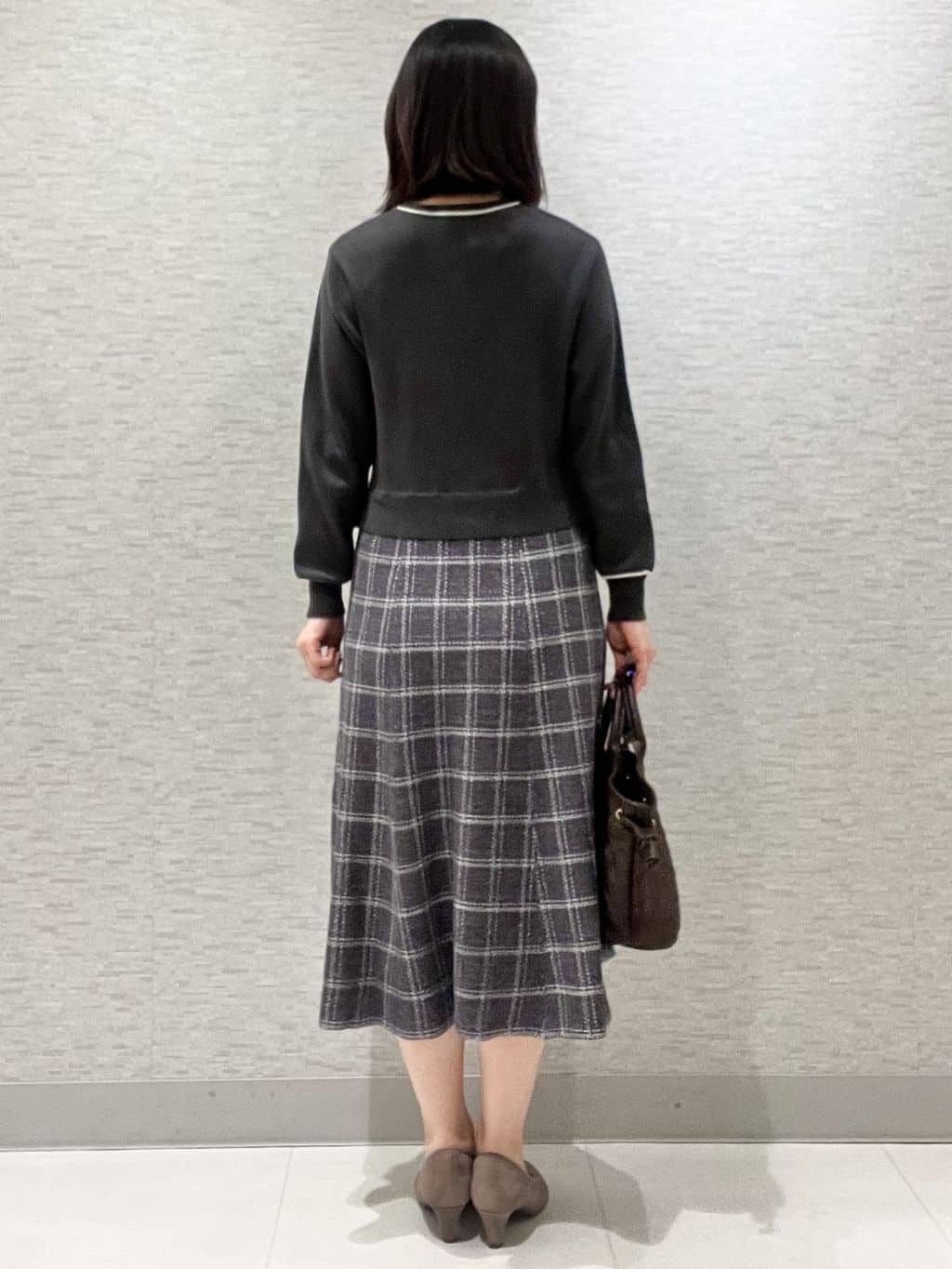 marikoさんの「Reflect｜【コートインでもすっきり◎】チェック柄ニットドッキングワンピース」を使ったコーディネート