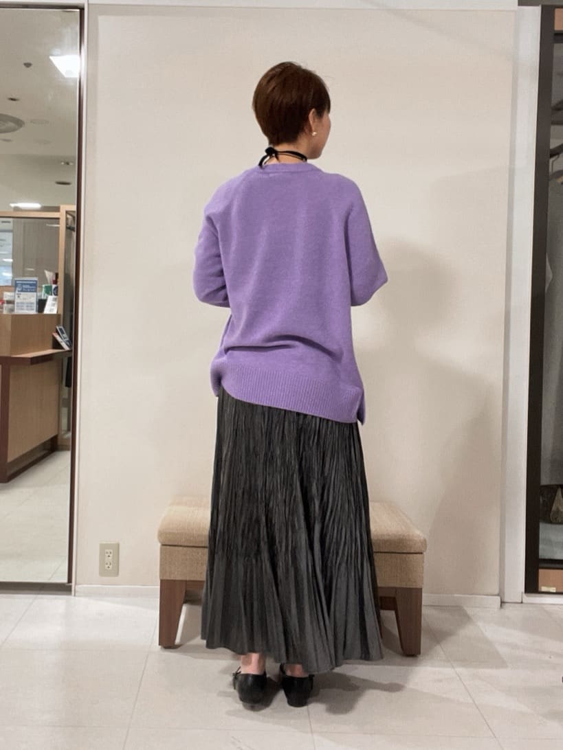 IWAMOさんの「UNTITLED｜【重ね着もおすすめ/洗える】ウールカシミヤ クルーネックニット」を使ったコーディネート