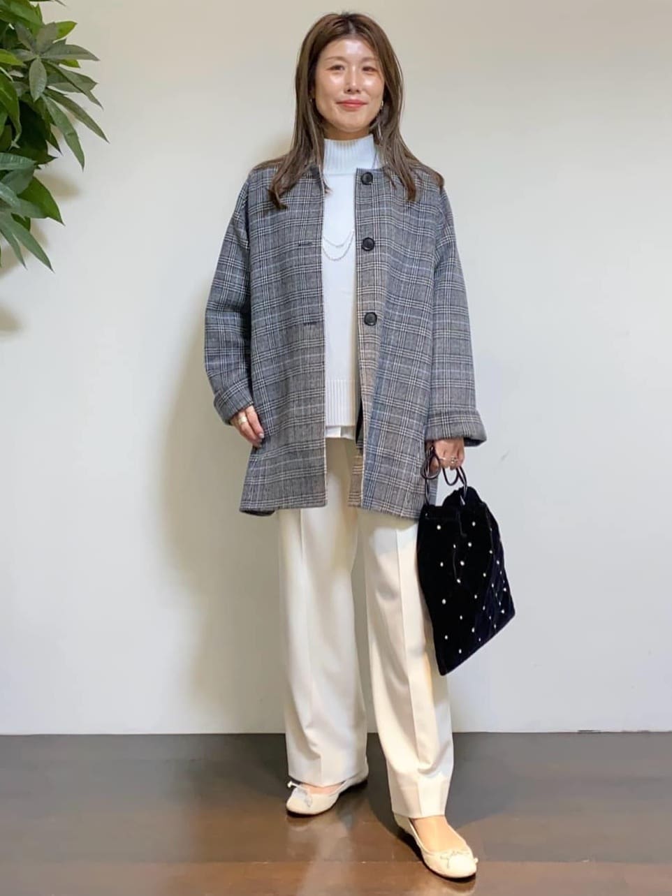 tomoさんの「UNTITLED｜ミニフェイクファーショルダー」を使ったコーディネート