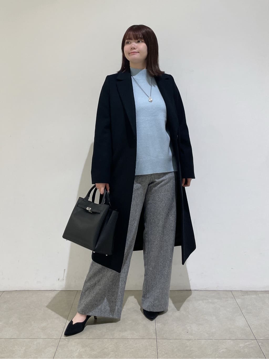 emikaさんの「INDIVI｜【名品コート／日本製】ウール100％チェスターコート」を使ったコーディネート