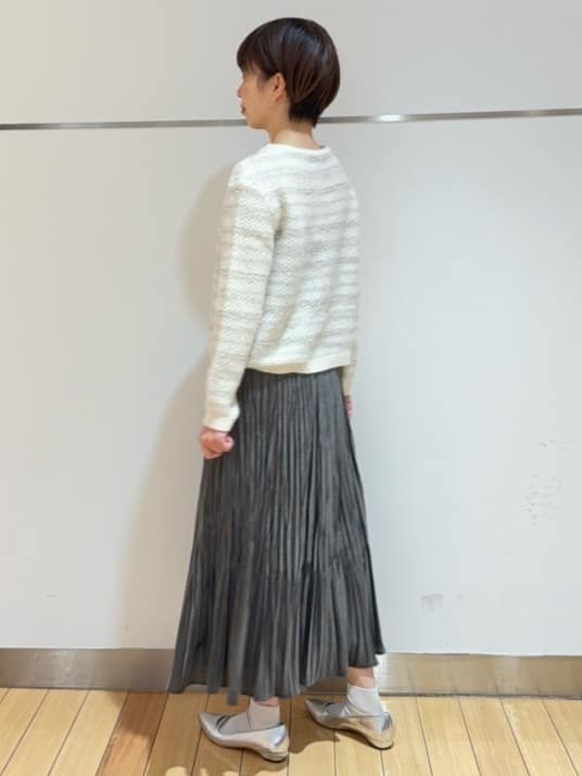 あやさんの「UNTITLED｜【ツイード調/コンパクト丈】ブークレーボートネックニット」を使ったコーディネート