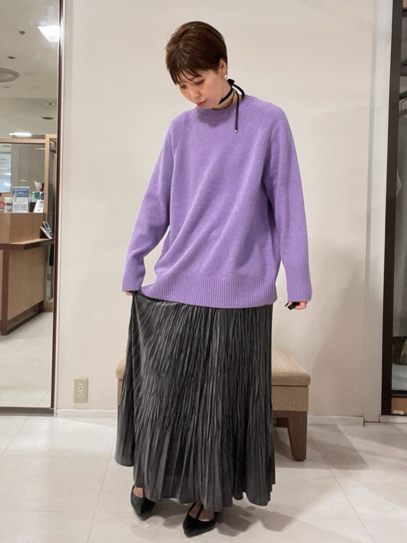 IWAMOさんの「UNTITLED｜【重ね着もおすすめ/洗える】ウールカシミヤ クルーネックニット」を使ったコーディネート