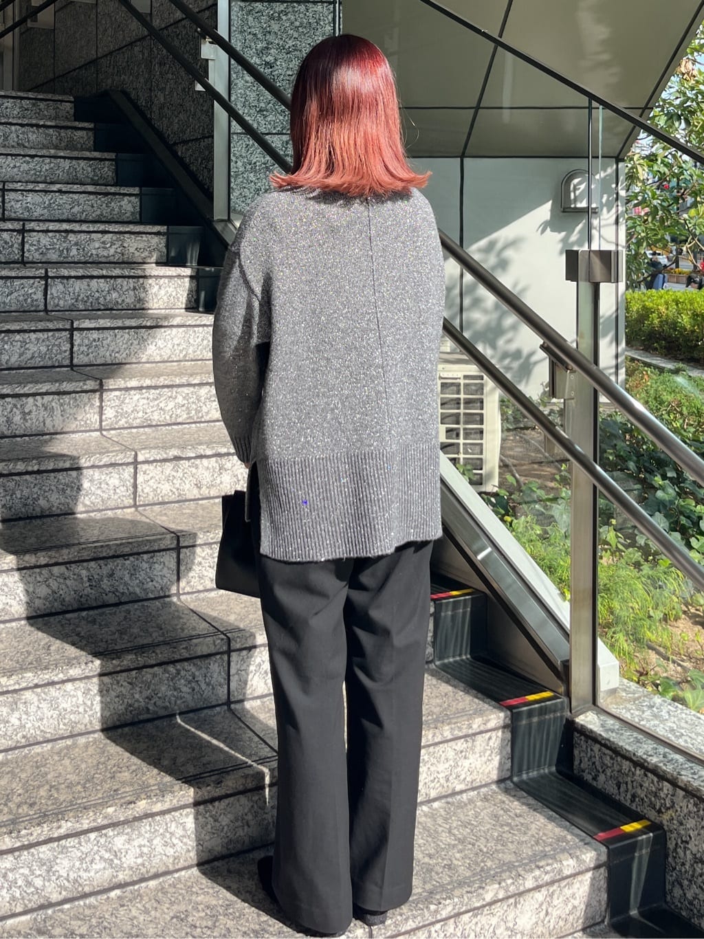 HANNAさんの「OPAQUE.CLIP｜【軽量／2WAY／通勤対応】フロントベルトデザインミドルトートバッグ」を使ったコーディネート
