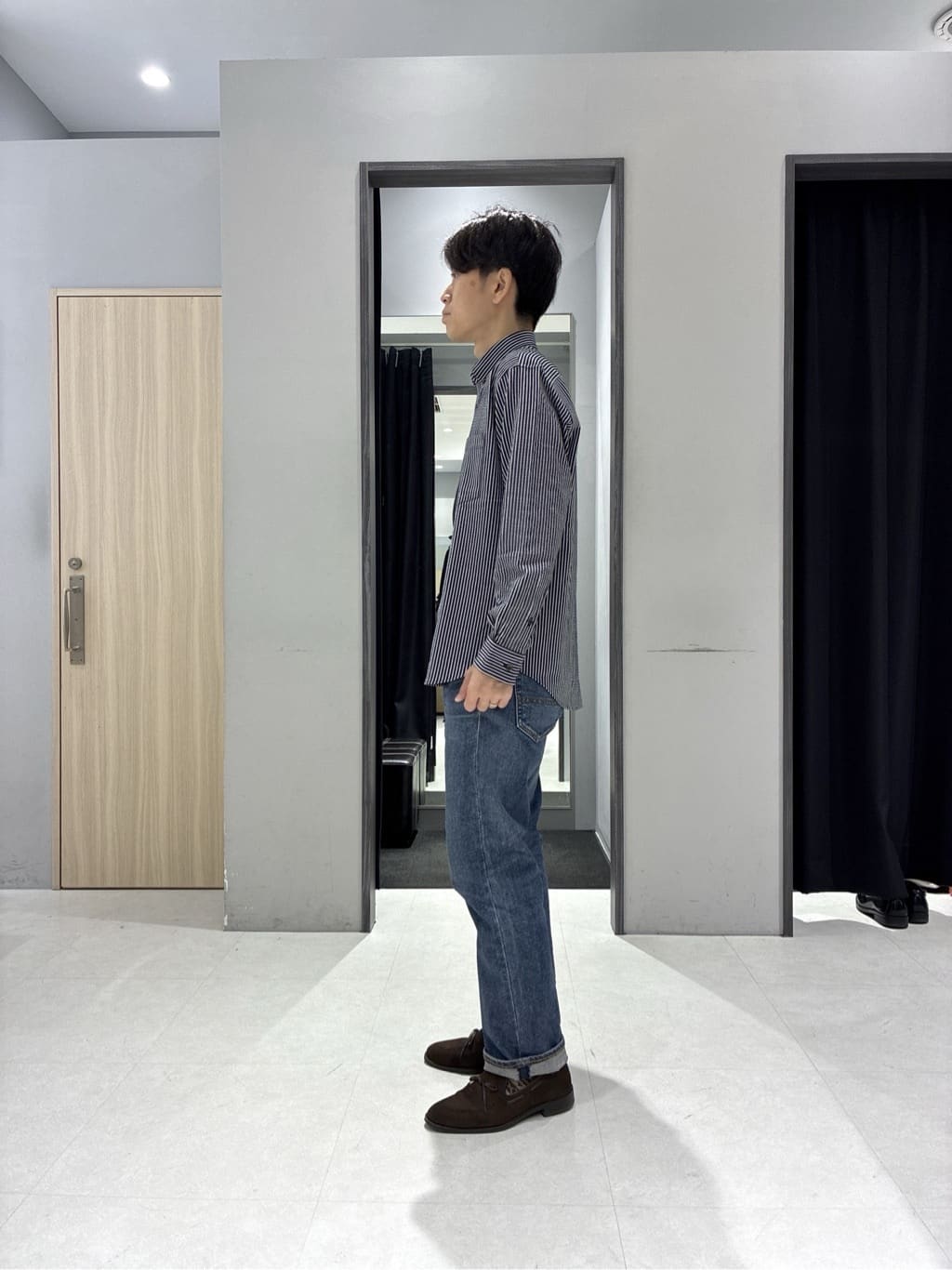 わいずみさんの「TAKEO KIKUCHI｜アンチピリング ジップアップ ニット」を使ったコーディネート