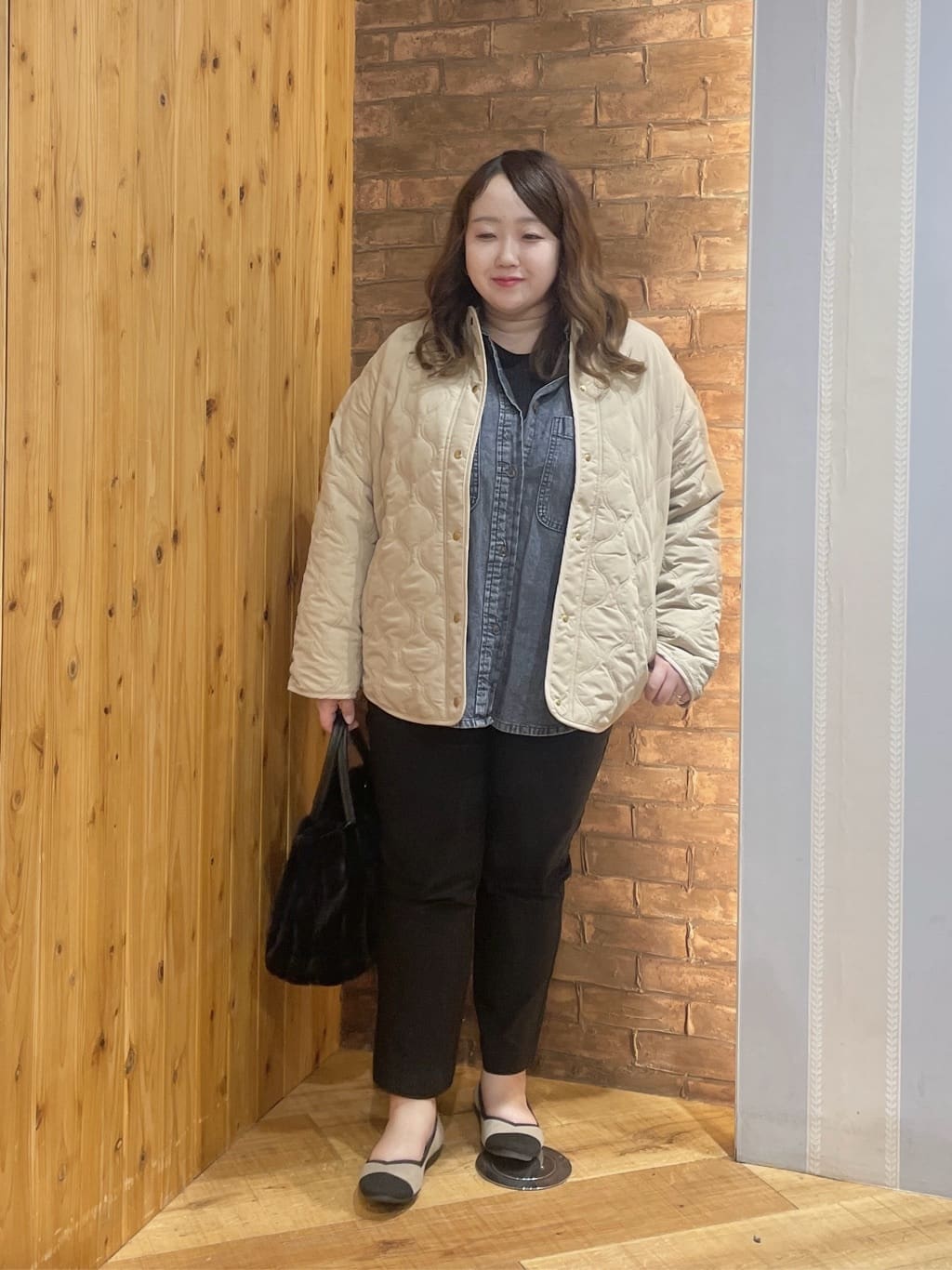 Risaさんの「SHOO･LA･RUE｜【高レビュー/洗濯機可/SS-LL】あったか裏起毛 のびのびストレッチ テーパードパンツ」を使ったコーディネート