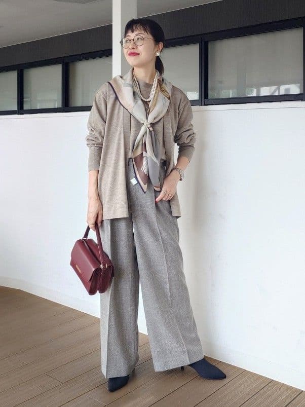 MUTSUKOさんの「UNTITLED｜【アンサンブル可/洗える/ボタンなし】シルクウールカシミヤ 着流しカーディガン」を使ったコーディネート