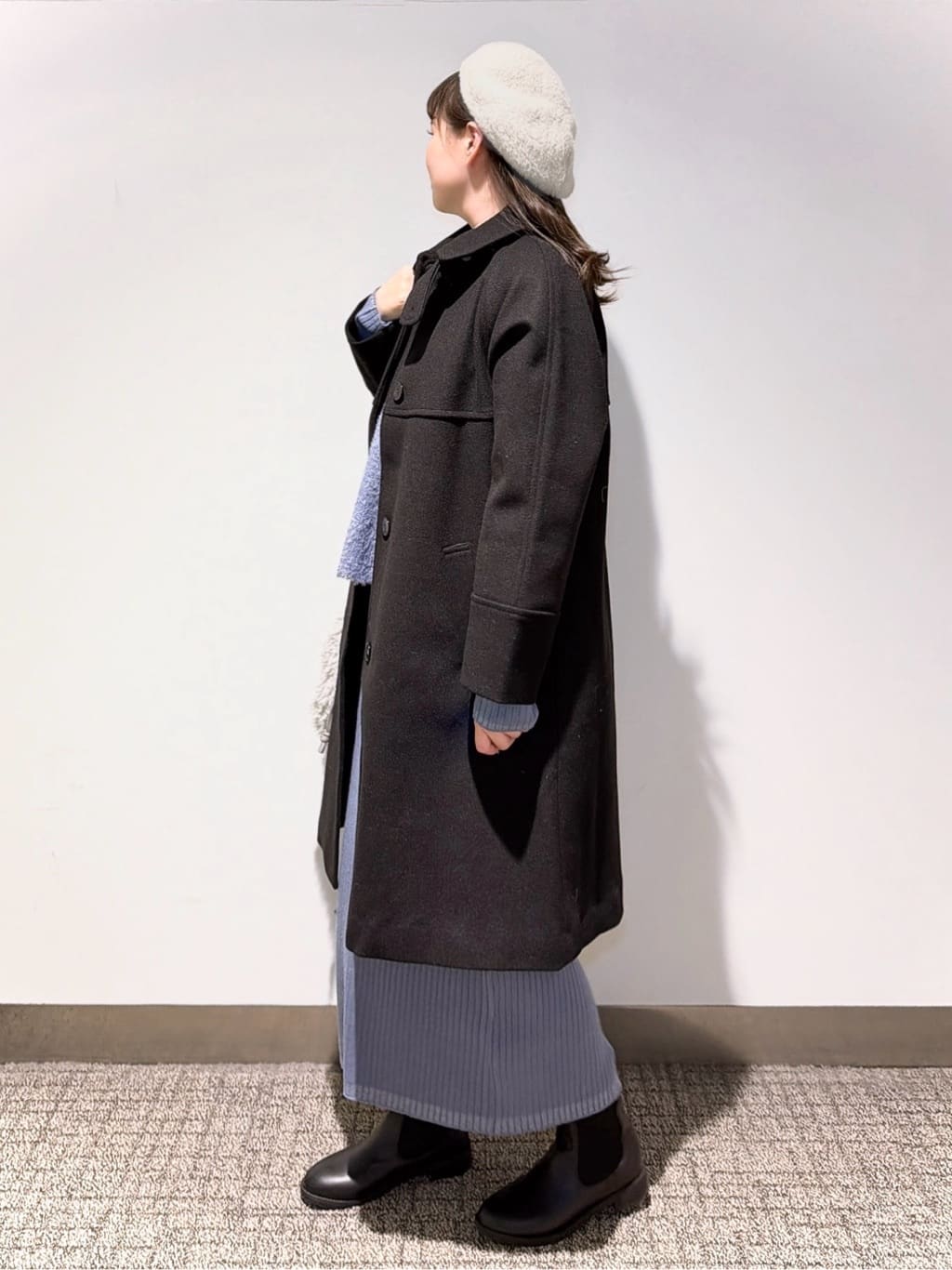 みーさんの「grove｜【2点SET/体型カバー】一枚で決まる、ペプラムベスト&times;ニットワンピース」を使ったコーディネート