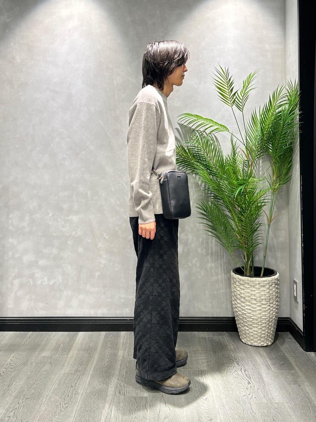 ruiさんの「TAKEO KIKUCHI｜【Air Palette Knit】ワンポイント カラーニット プルオーバー」を使ったコーディネート