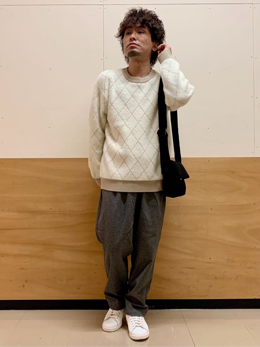 MATUさんの「THE SHOP TK｜【ふんわり心地いい肌触り】　ダイヤ柄シャギーニット」を使ったコーディネート