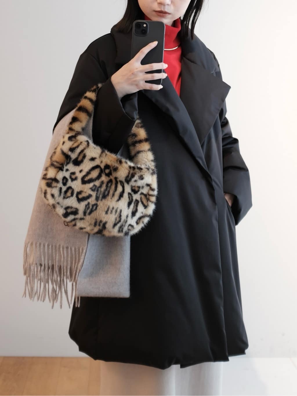 Kishimotoさんの「DRESSTERIOR｜コーデュロイジャージタイトスカート」を使ったコーディネート