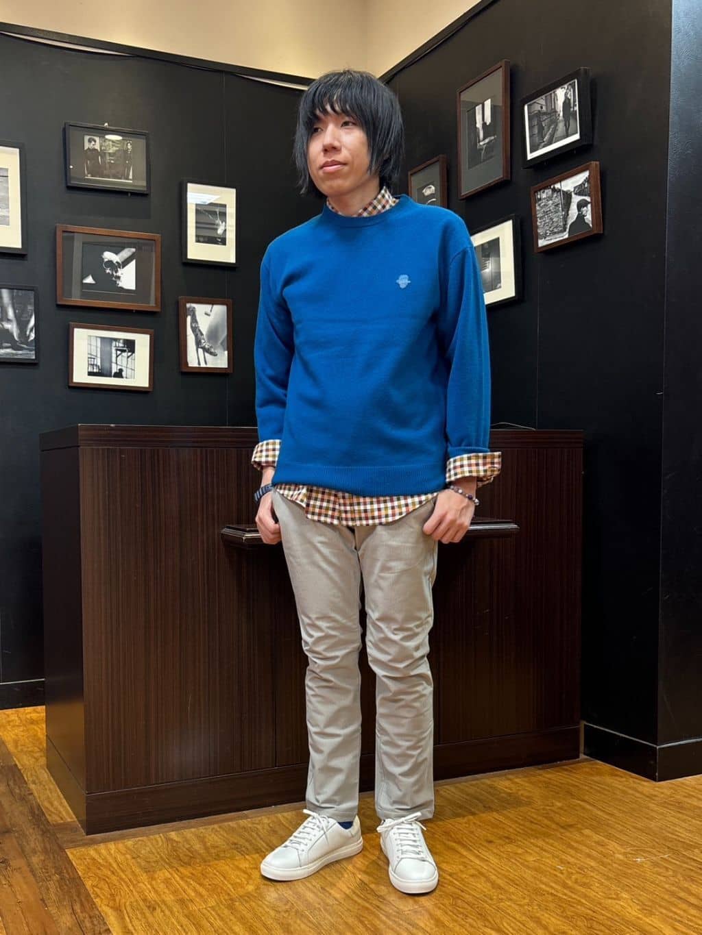 moritaさんの「TAKEO KIKUCHI｜【Air Palette Knit】ワンポイント カラーニット プルオーバー」を使ったコーディネート