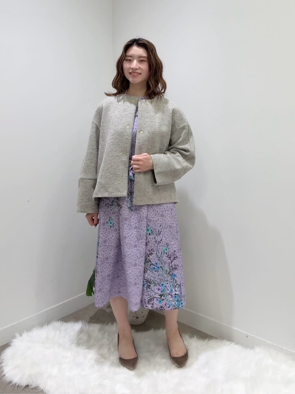 Suma Una本部スタッフさんの「SunaUna｜【co creation and yours／SS～L】レースプリント柄ワンピース」を使ったコーディネート