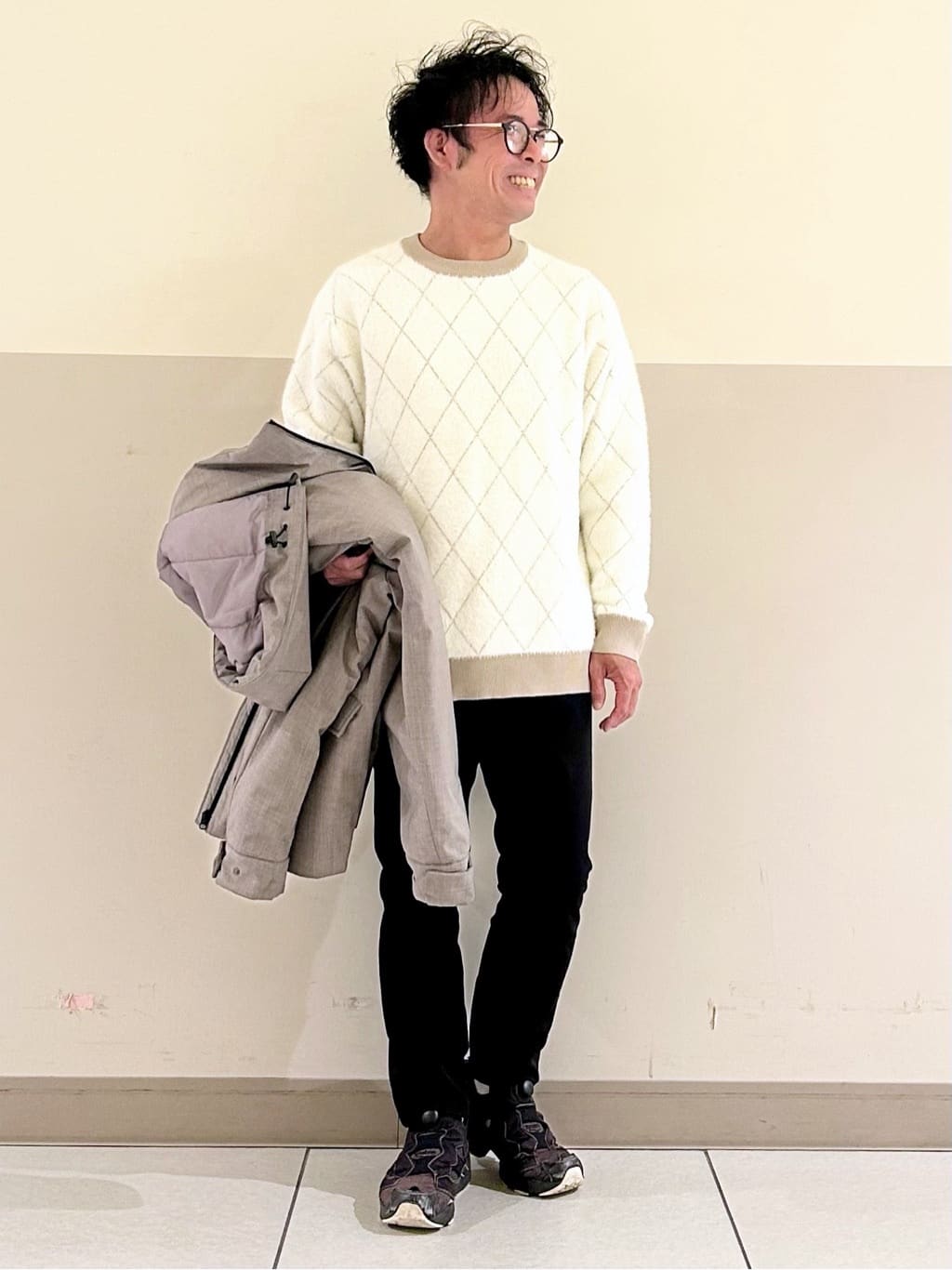KENJI Iさんの「THE SHOP TK｜【軽くて、暖かい】SORONA／ソロナ 中綿ブルゾン 防風/軽量/洗濯機OK/フード脱着可」を使ったコーディネート
