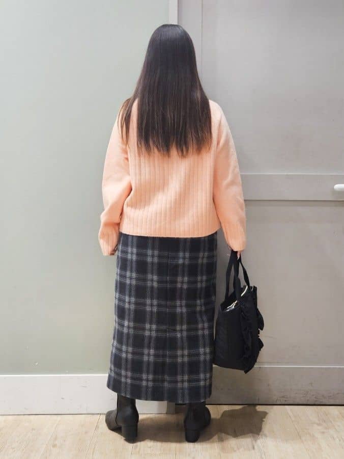 maiさんの「grove｜起毛ジャカードナロースカート」を使ったコーディネート