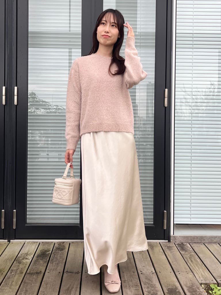 はばさんの「Couture brooch｜シルキーヘビーサテンスカート」を使ったコーディネート