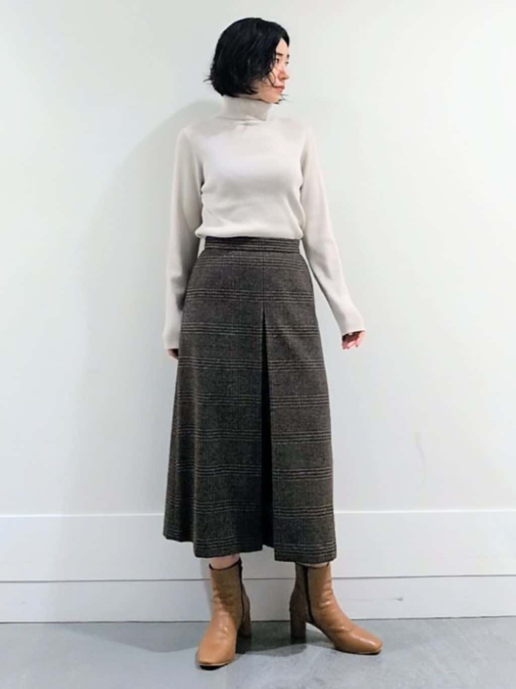 ミズタさんの「UNTITLED｜【ミディ丈/軽やか】セミラグランリバー コート」を使ったコーディネート