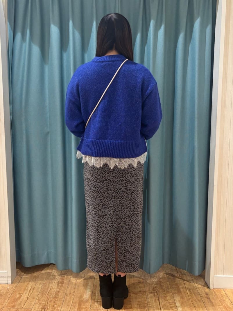 うりさんの「SHOO･LA･RUE｜【あったか/洗濯機可/S-LL】主役になる 両面起毛 ベロアレオパード柄スカート」を使ったコーディネート