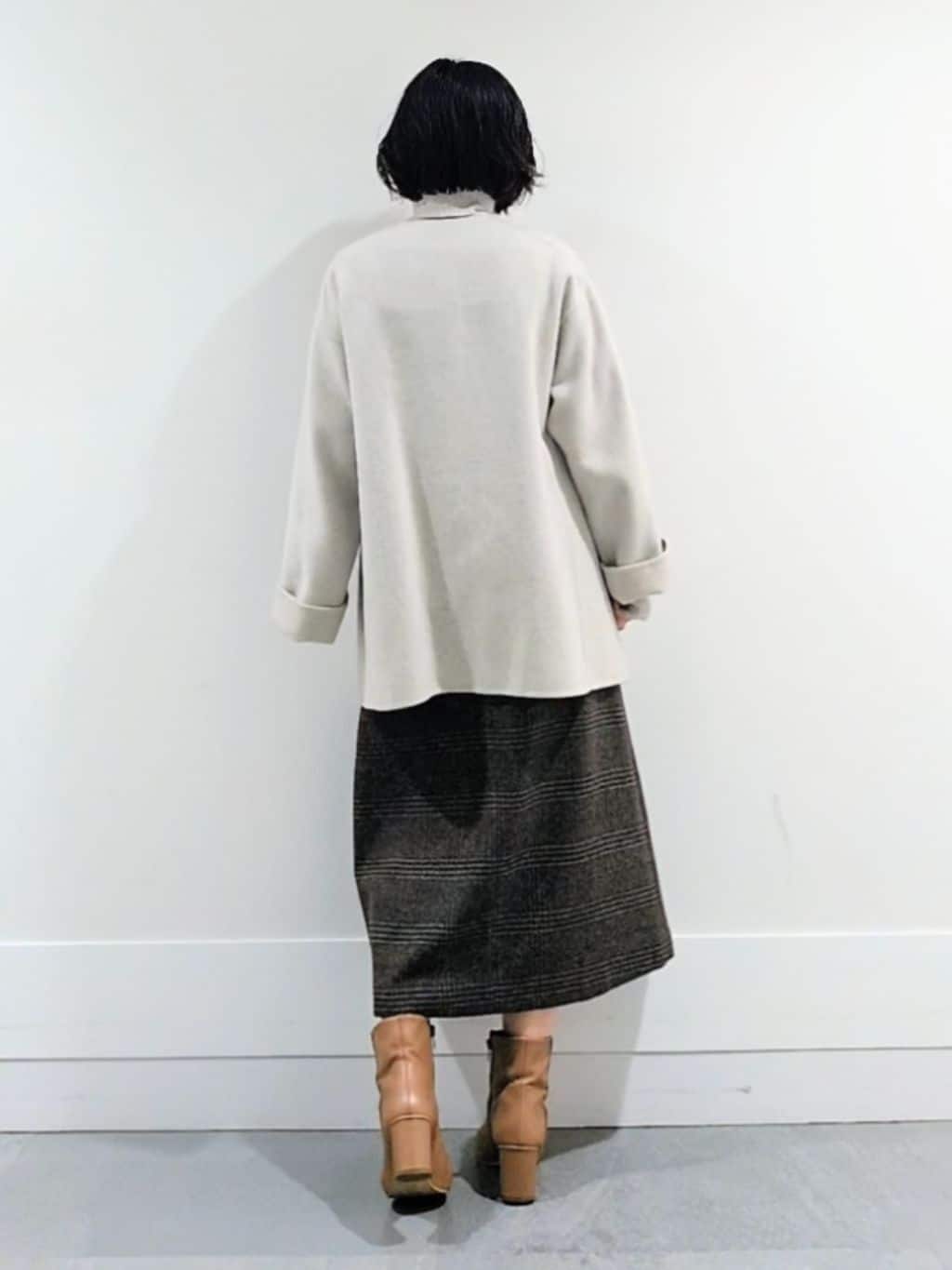 ミズタさんの「UNTITLED｜【ミディ丈/軽やか】セミラグランリバー コート」を使ったコーディネート
