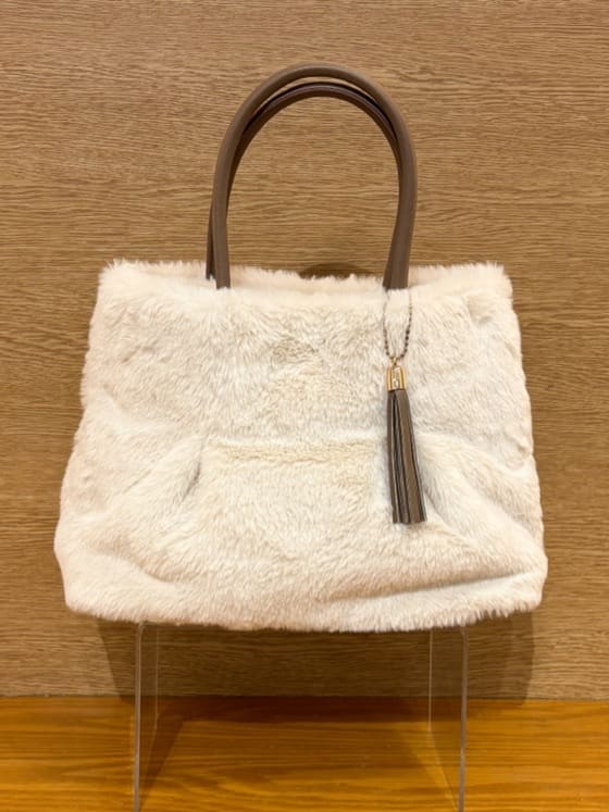 yukariさんの「grove｜【名品アウター／800FP・多機能】つつまれダウンショート」を使ったコーディネート