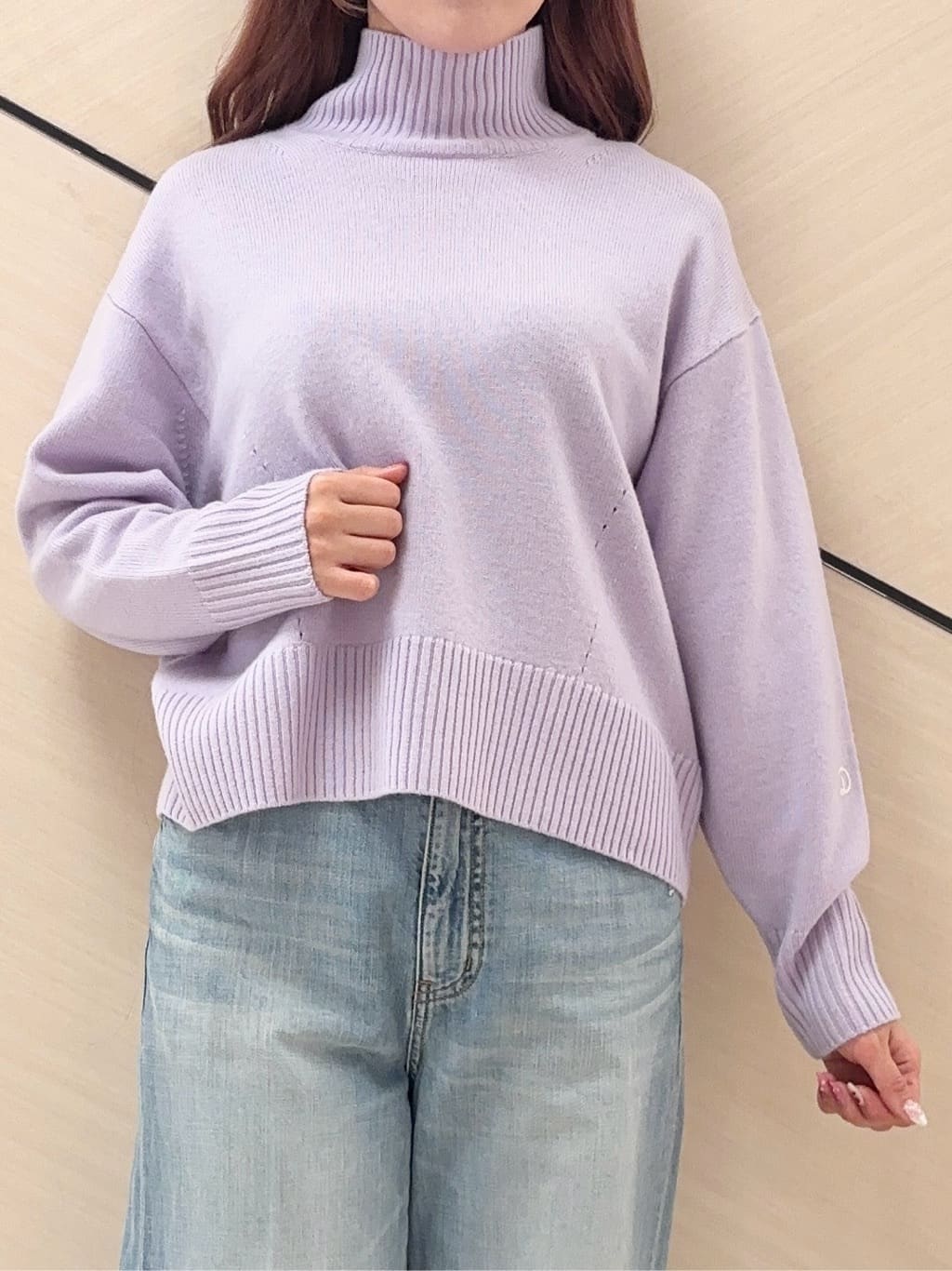 Rinaさんの「DRESSTERIOR｜センタープレス ワイドストレートデニム」を使ったコーディネート