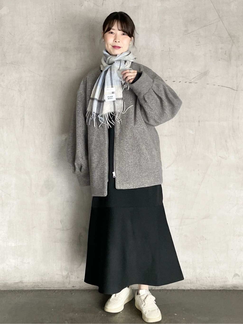 tomokoさんの「OPAQUE.CLIP｜裾フレアニットワンピース【洗濯機OK／抗ピル】」を使ったコーディネート