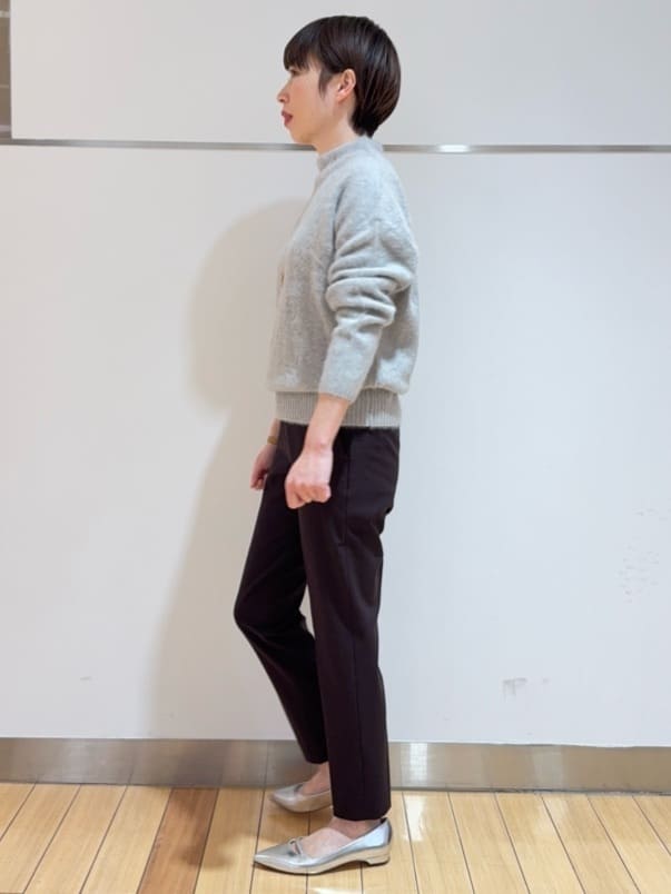 あやさんの「UNTITLED｜【大人な品格/ふわふわニット】フォックスカシミヤ コクーンニット」を使ったコーディネート