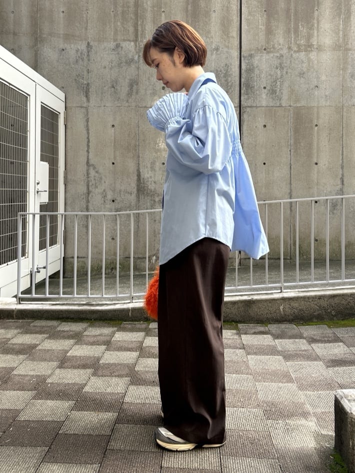 ga_riさんの「THE SHOP TK｜【きれいめもカジュアルもお任せ】2タックワイドパンツ【セットアップ可】」を使ったコーディネート