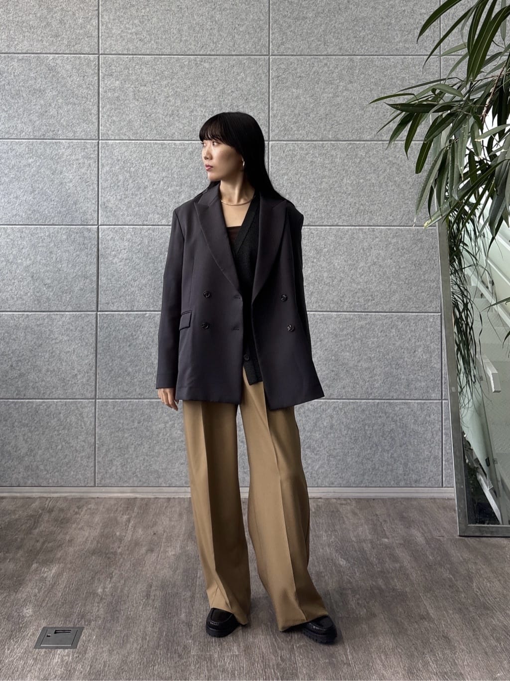 rinaさんの「INDIVI｜Timeless｜モードスラックス」を使ったコーディネート