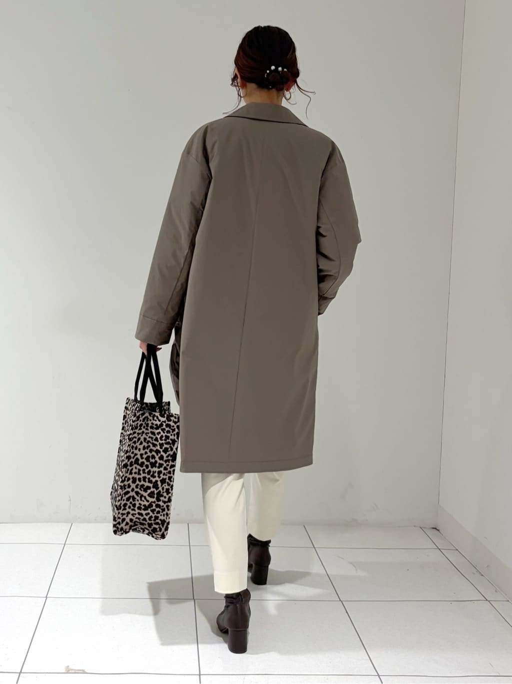 shioriさんの「INDIVI｜【冬ニット人気NO．1！／カシミヤ混】ミドルゲージハイネックニット」を使ったコーディネート