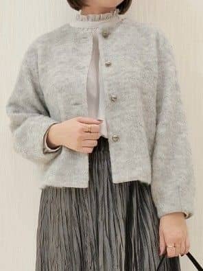naokoさんの「UNTITLED｜【ジャケット風/メタルボタン】アルパカ混シャギーカーディガン」を使ったコーディネート