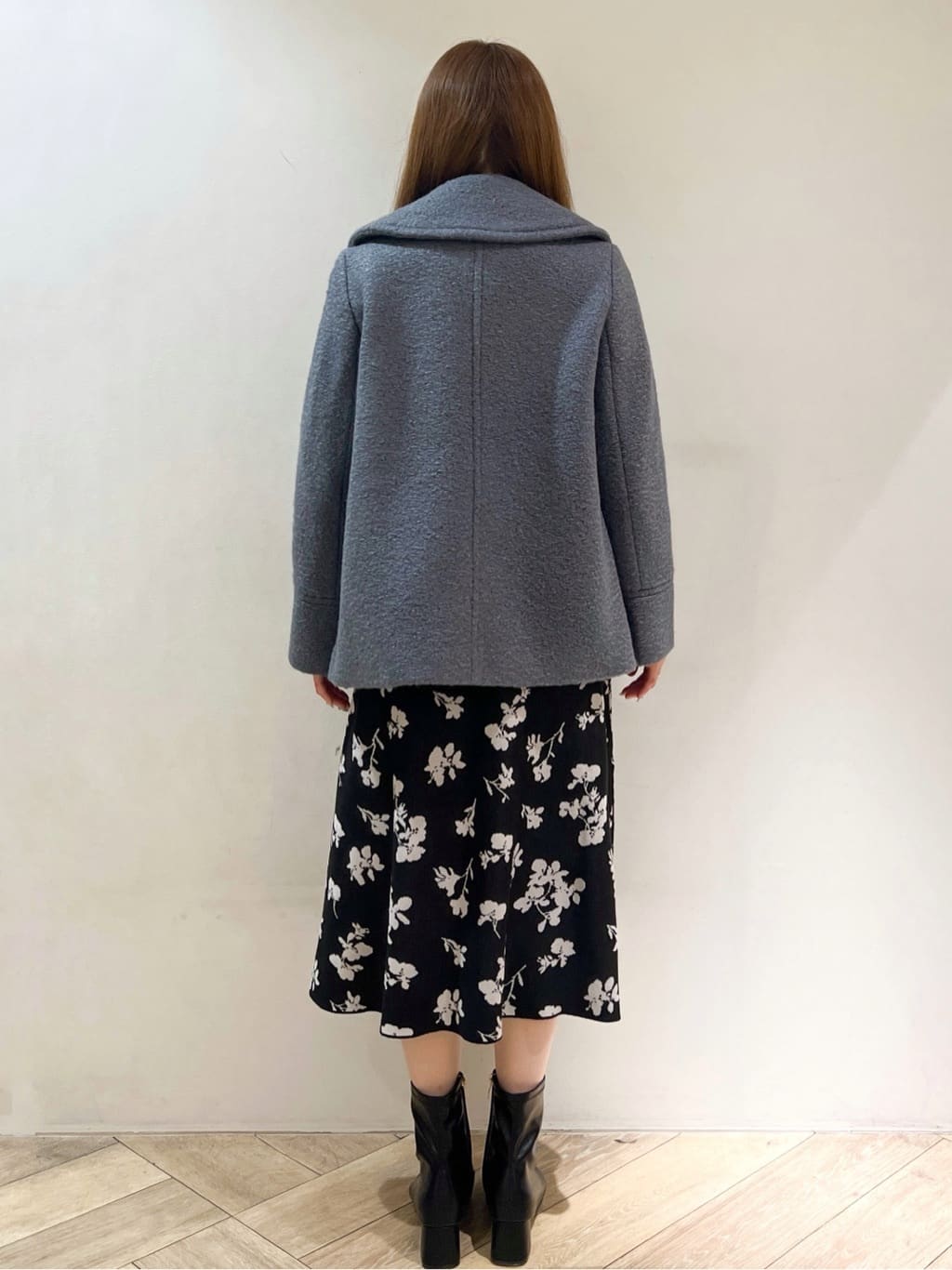 nanaさんの「index｜ブークレミドルコート【洗える】」を使ったコーディネート