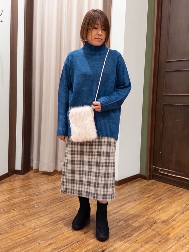 みかりん さんの「SHOO･LA･RUE｜【S-LL】ゆるシルエットな メランジタートルニット」を使ったコーディネート