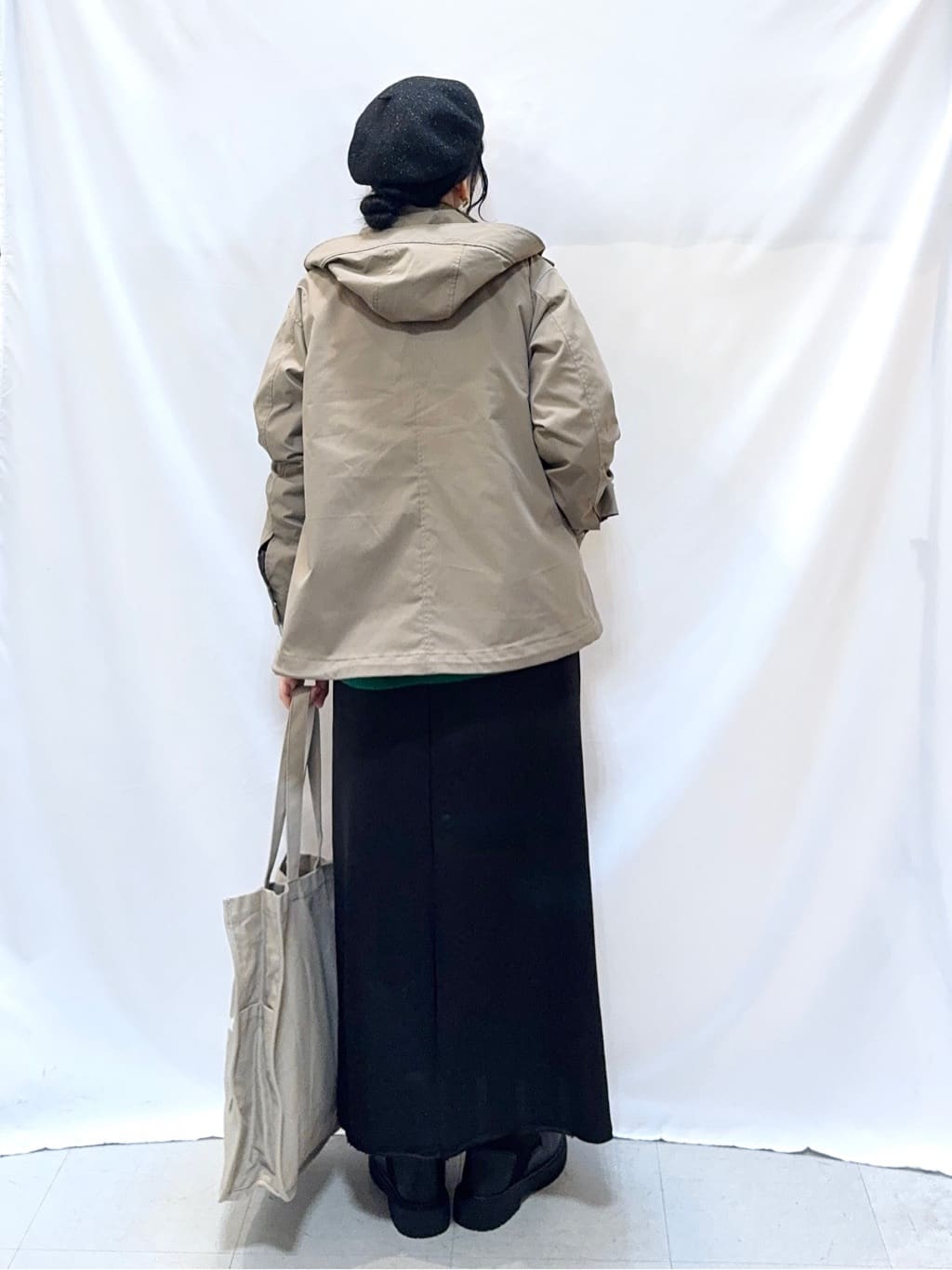 𝐇𝐢𝐫𝐨𝐦𝐢さんの「SHOO･LA･RUE｜【洗える/毛玉レス】表面がきれいなVネックカーディガン」を使ったコーディネート