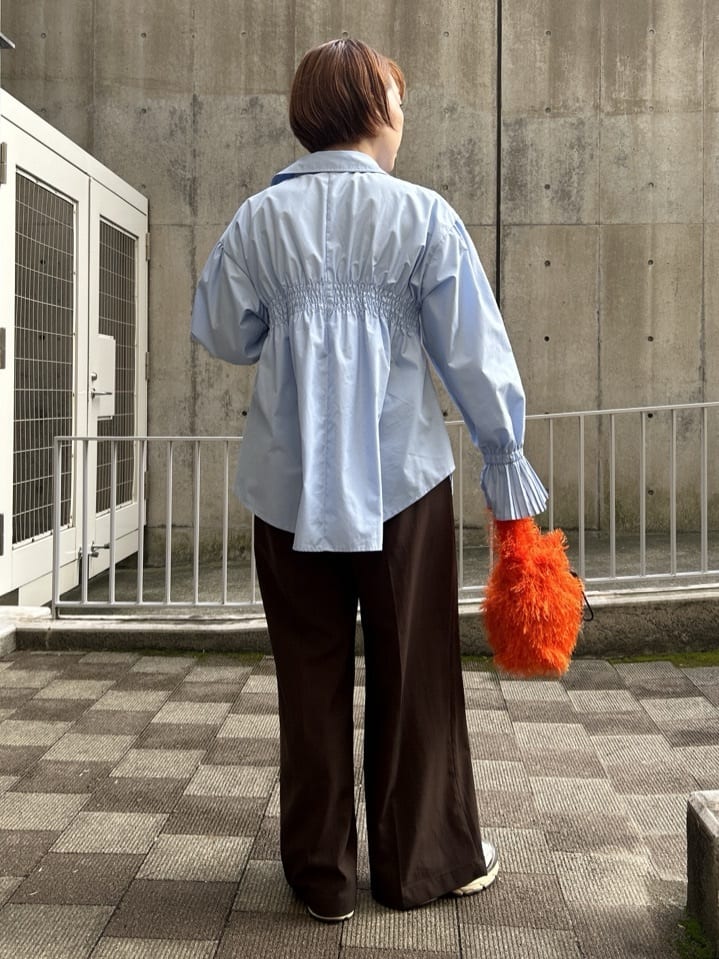 ga_riさんの「THE SHOP TK｜【きれいめもカジュアルもお任せ】2タックワイドパンツ【セットアップ可】」を使ったコーディネート
