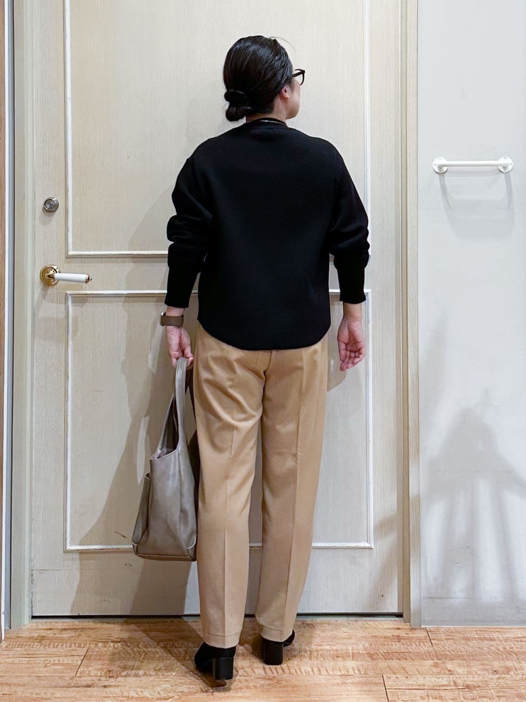 umeさんの「SHOO･LA･RUE｜【洗濯機可/S-LL】美脚見え あったか裏起毛 テーパードパンツ」を使ったコーディネート