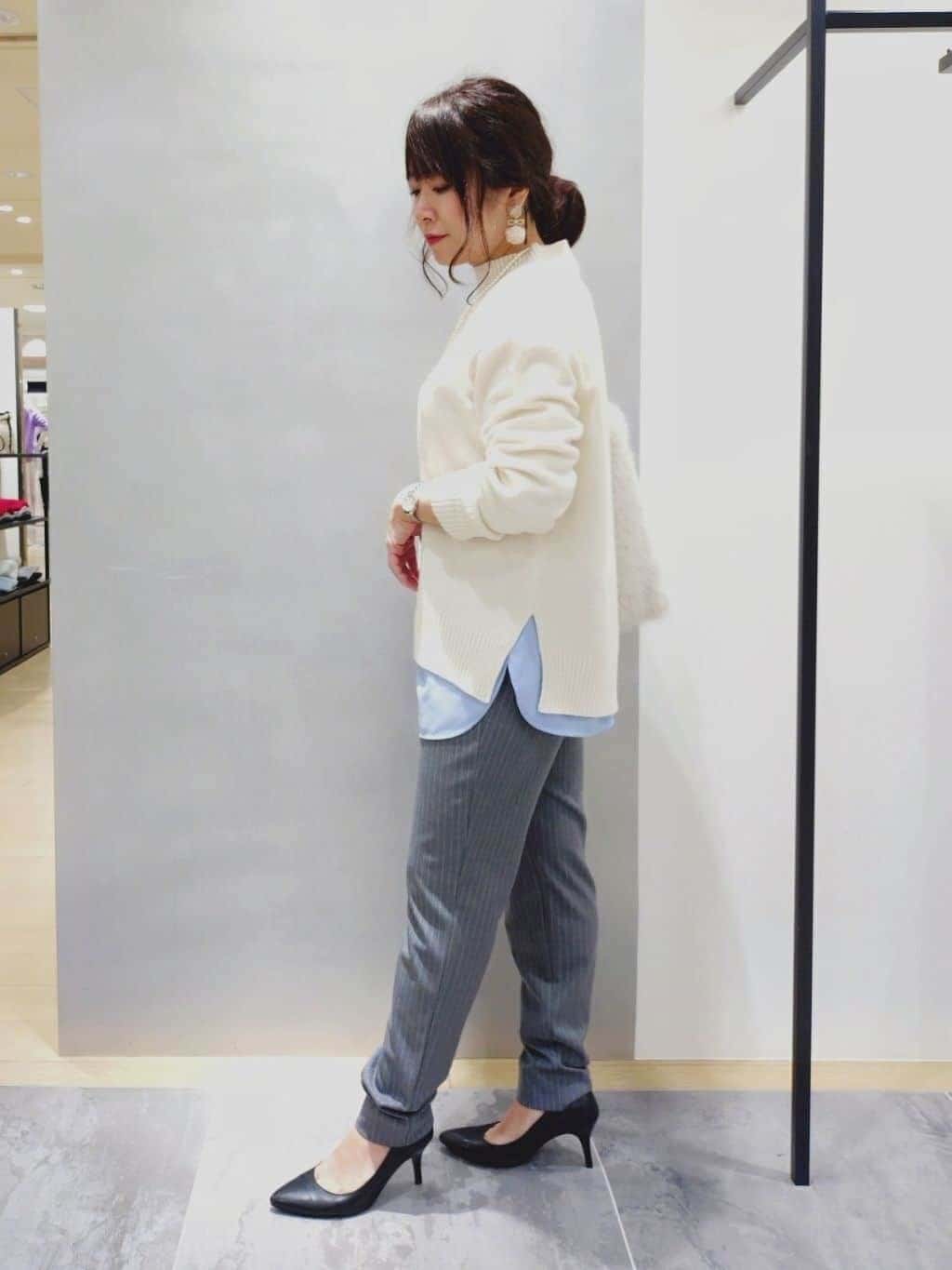 TOMOMIさんの「INDIVI｜【軽やか／ゆったり】ウール混ショートトレンチコート」を使ったコーディネート