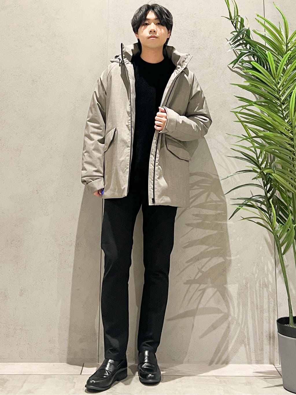 SHI-MAさんの「THE SHOP TK｜【軽くて、暖かい】SORONA／ソロナ 中綿ブルゾン 防風/軽量/洗濯機OK/フード脱着可」を使ったコーディネート