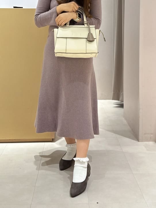 neinaさんの「ESPERANZA｜《定番》晴雨兼用クッションフラットパンプス」を使ったコーディネート