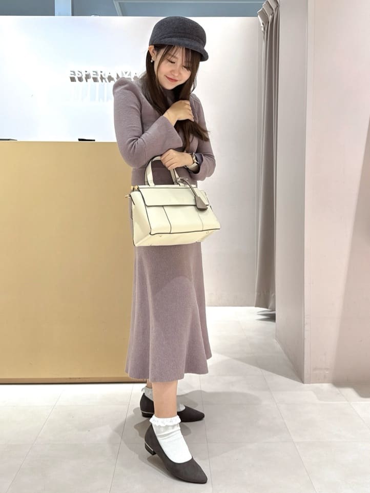 neinaさんの「ESPERANZA｜《定番》晴雨兼用クッションフラットパンプス」を使ったコーディネート