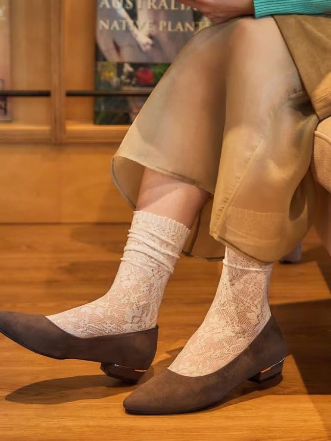 neinaさんの「ESPERANZA｜《定番》晴雨兼用クッションフラットパンプス」を使ったコーディネート