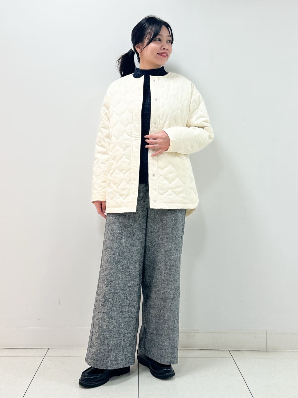 Kaiさんの「Dessin｜【洗える】ハイネックベロアモールニット」を使ったコーディネート