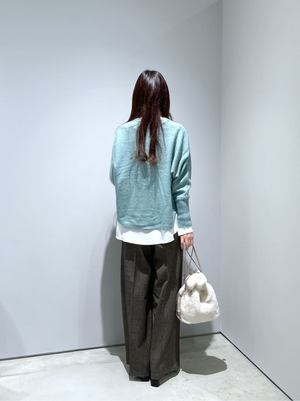 Renoさんの「INDIVI｜2Wayフェイクファーショルダーバッグ」を使ったコーディネート