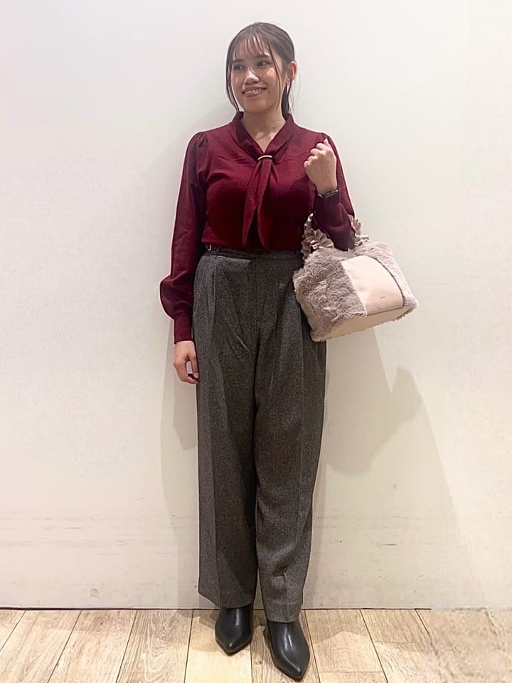 Ririさんの「index｜KAWADAダウンドロストミドルコート【撥水／洗濯機OK／2WAY／静電気防止裏地】《XS～3L》」を使ったコーディネート