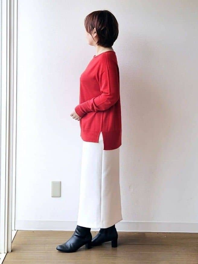 やじまさんの「UNTITLED｜【8色展開/体型カバー】魅せるタイムレスニット」を使ったコーディネート