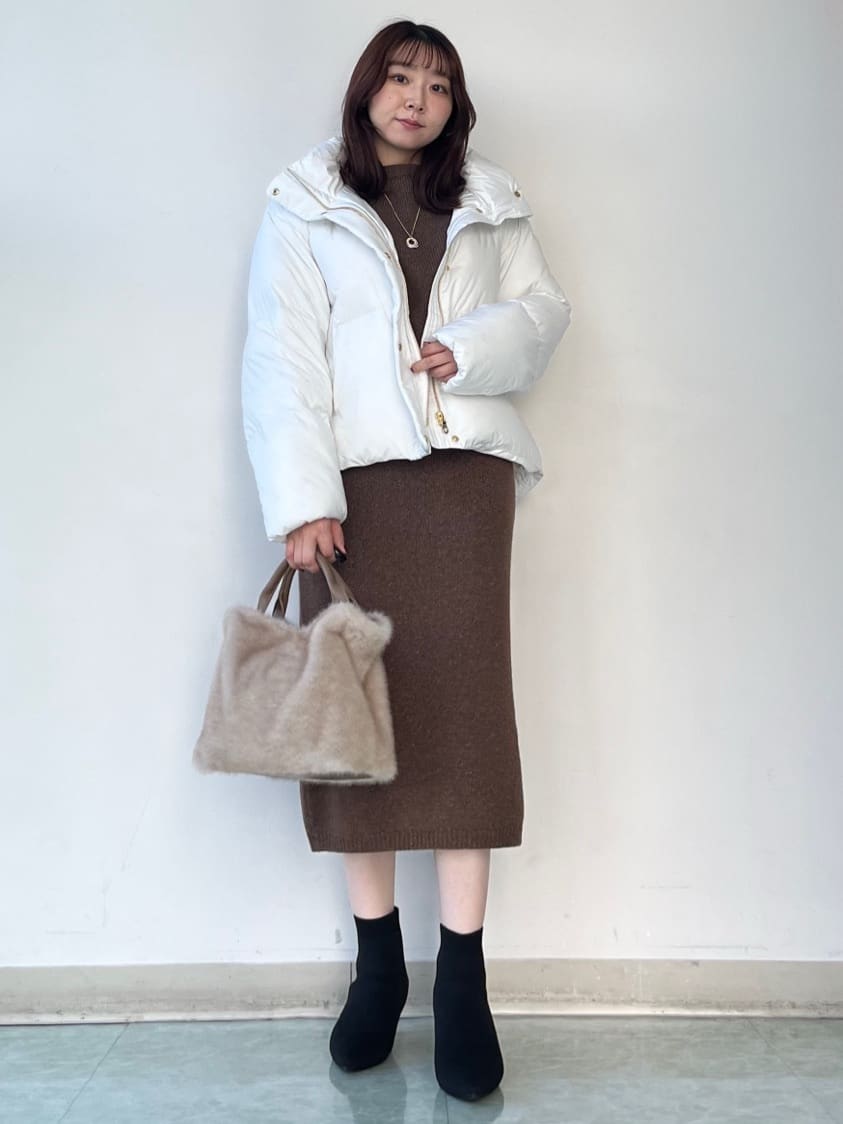 KAHOさんの「UNTITLED｜【セットアップ可/ゆったり】ウール混ラメニット」を使ったコーディネート