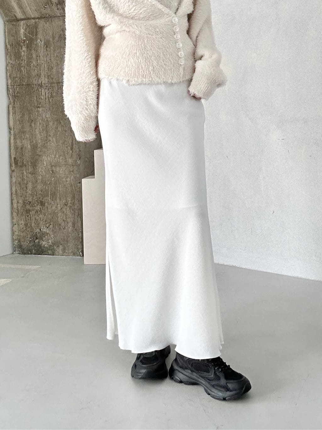 harunaさんの「CODE A｜feather pullover」を使ったコーディネート