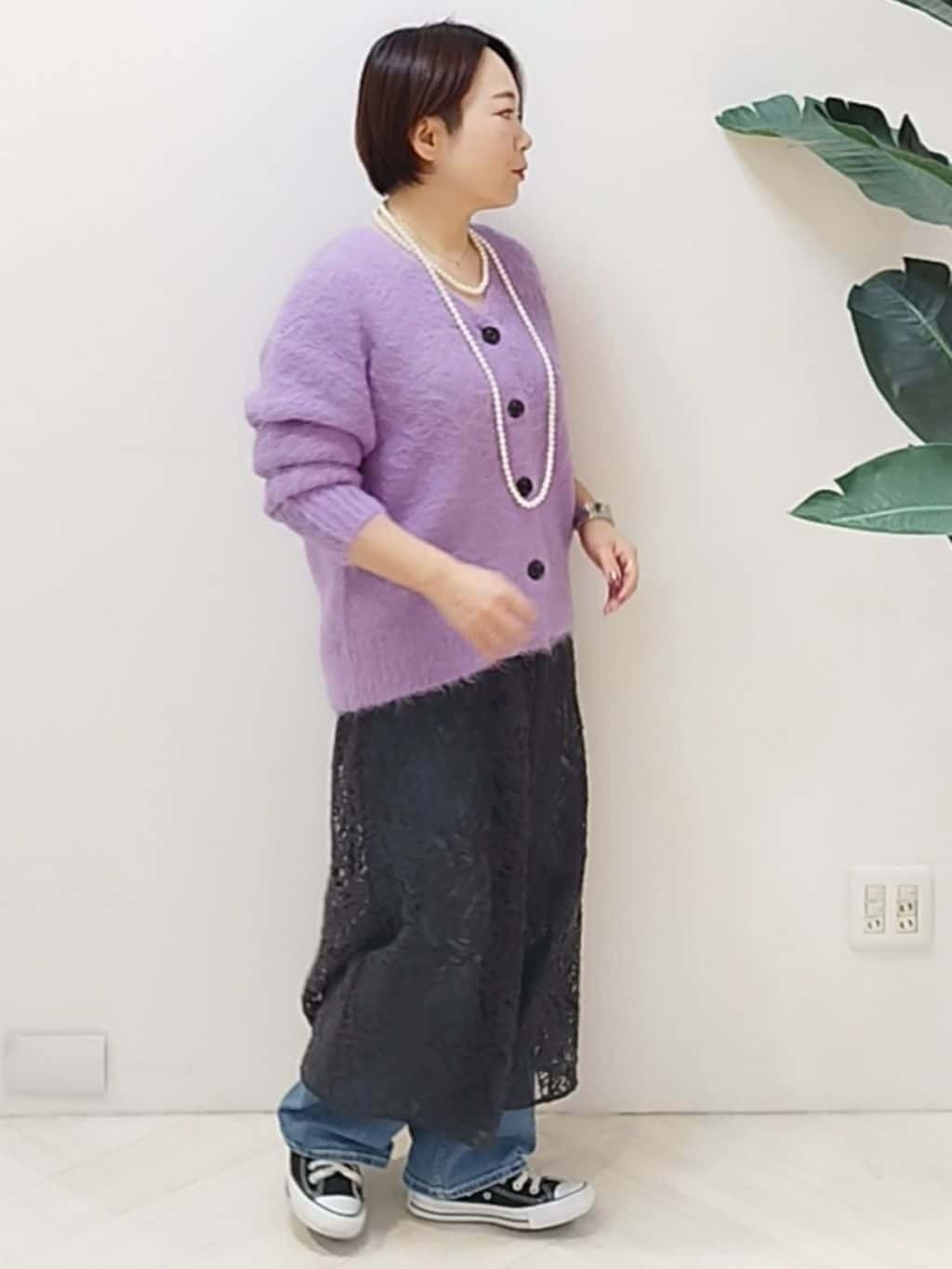 s u g iさんの「UNTITLED｜【ゆったり】アルパカ混シャギー カーディガン」を使ったコーディネート