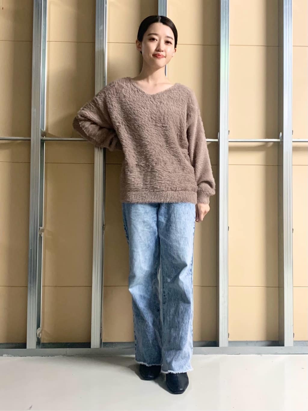 sahoさんの「THE SHOP TK｜【華やかで柔らか】ふわふわフェザーニット/洗える・前後2WAY」を使ったコーディネート